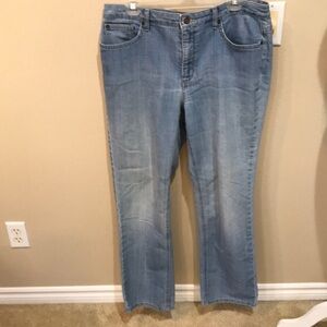 Jones New York Light Wash Lexington Straight Leg Slimming Jean-Size 14